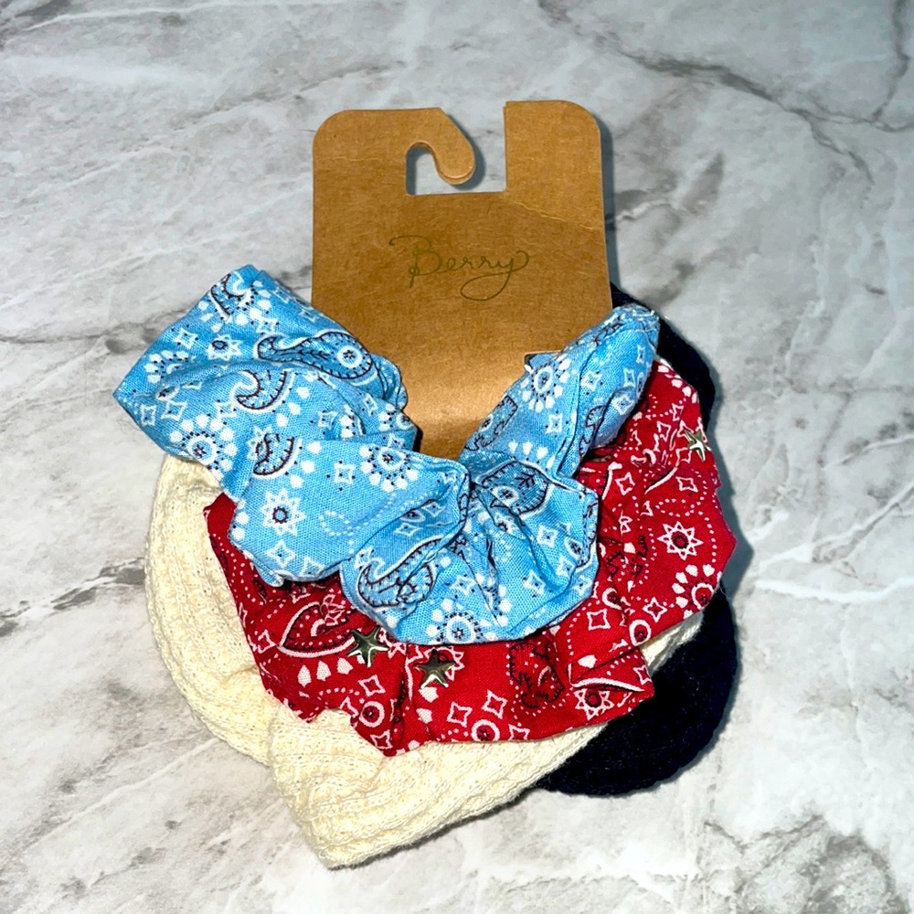 NWT Berry Paisley Print Scrunchies hair ties